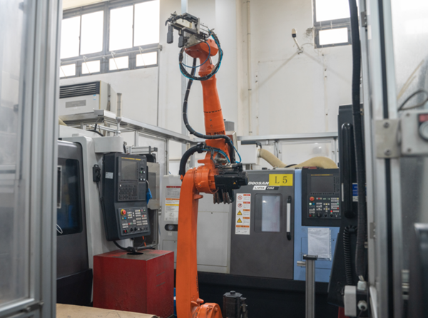 The Top 10 Advantages of CNC Machining.png