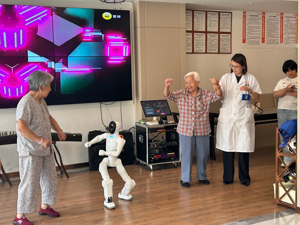 微信图片_20260611152336_109_86.jpg EDT Diecasting Technology’s 13th Charity Senior Home Event