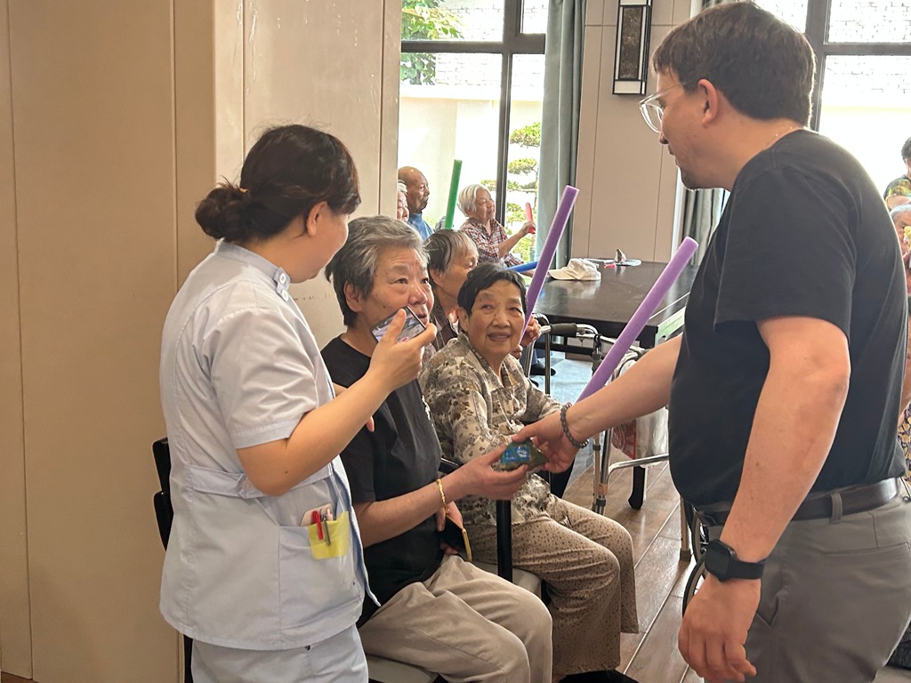 微信图片_20260611152416_127_86.jpg EDT Diecasting Technology’s 13th Charity Senior Home Event